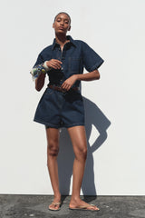 donker denim playsuit met knoopsluiting en borstzakken
