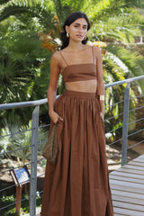 chique zomer co-ord set in warme bruine kleur