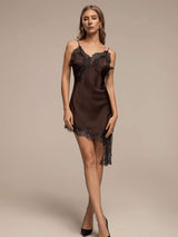 Veloura | Satin-Slipkleid mit Spitze & asymmetrischem Saum