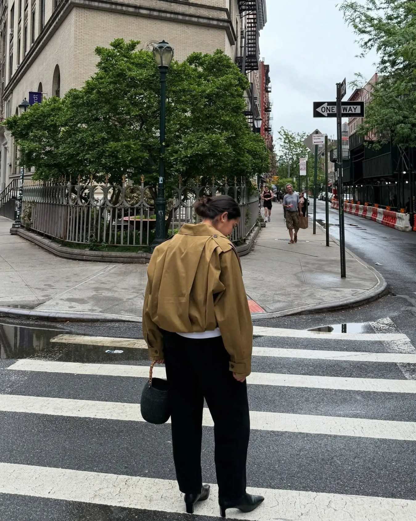 Marceline Jacket | Cropped Trench Jacket met Volume Mouwen