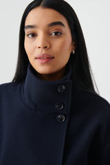 norava jas navy blauw gestyled met jeans