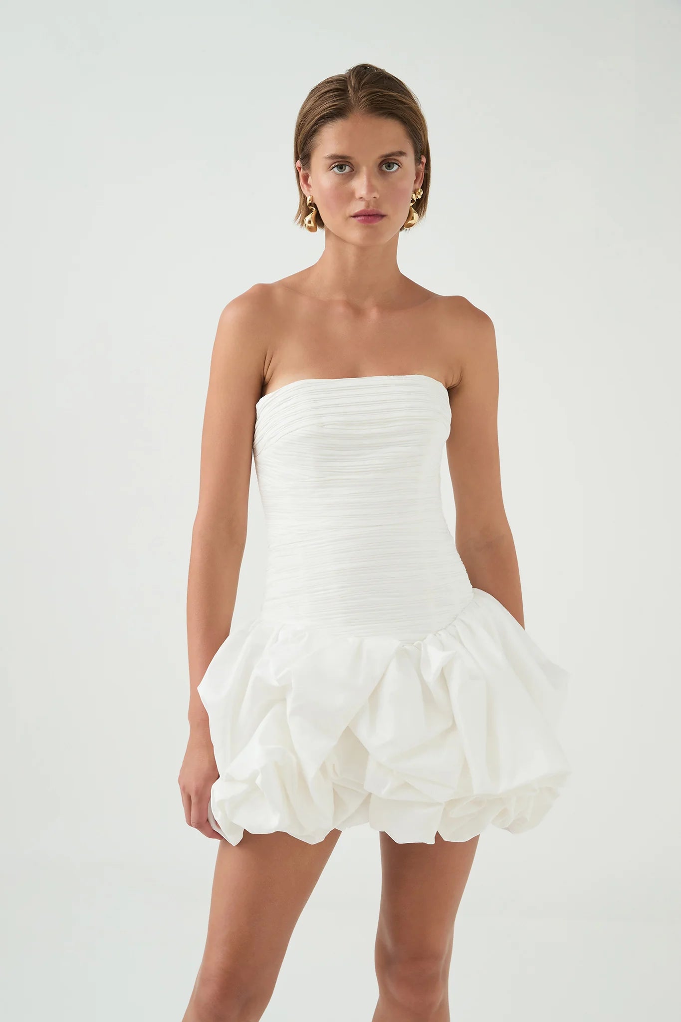Ballonelle strapless witte jurk met ballonvormige rok