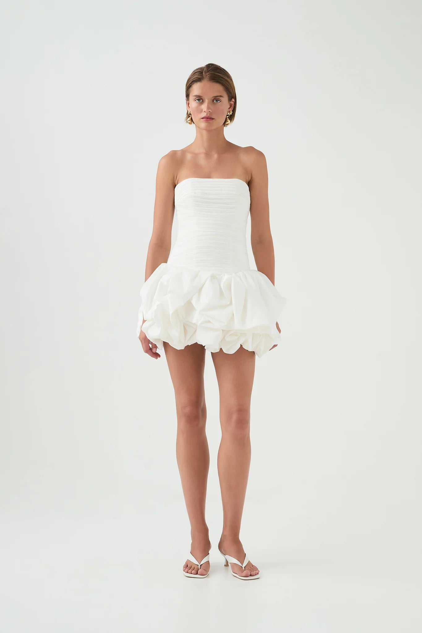 Ballonelle strapless witte jurk met ballonvormige rok