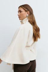 Loreza Capejas | Elegante Damesjas met Ceintuur & Hoge Kraag