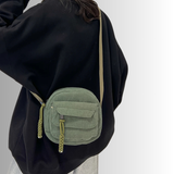 Urban Cord Mini crossbody tas in groen corduroy, compact design met meerdere kleurenopties.