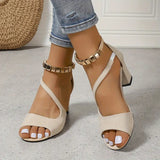 beige sandalen met open teen en verstelbare bandjes