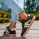 Reva | Retro Sneakers met Comfortzool en Contrasterende Strepen