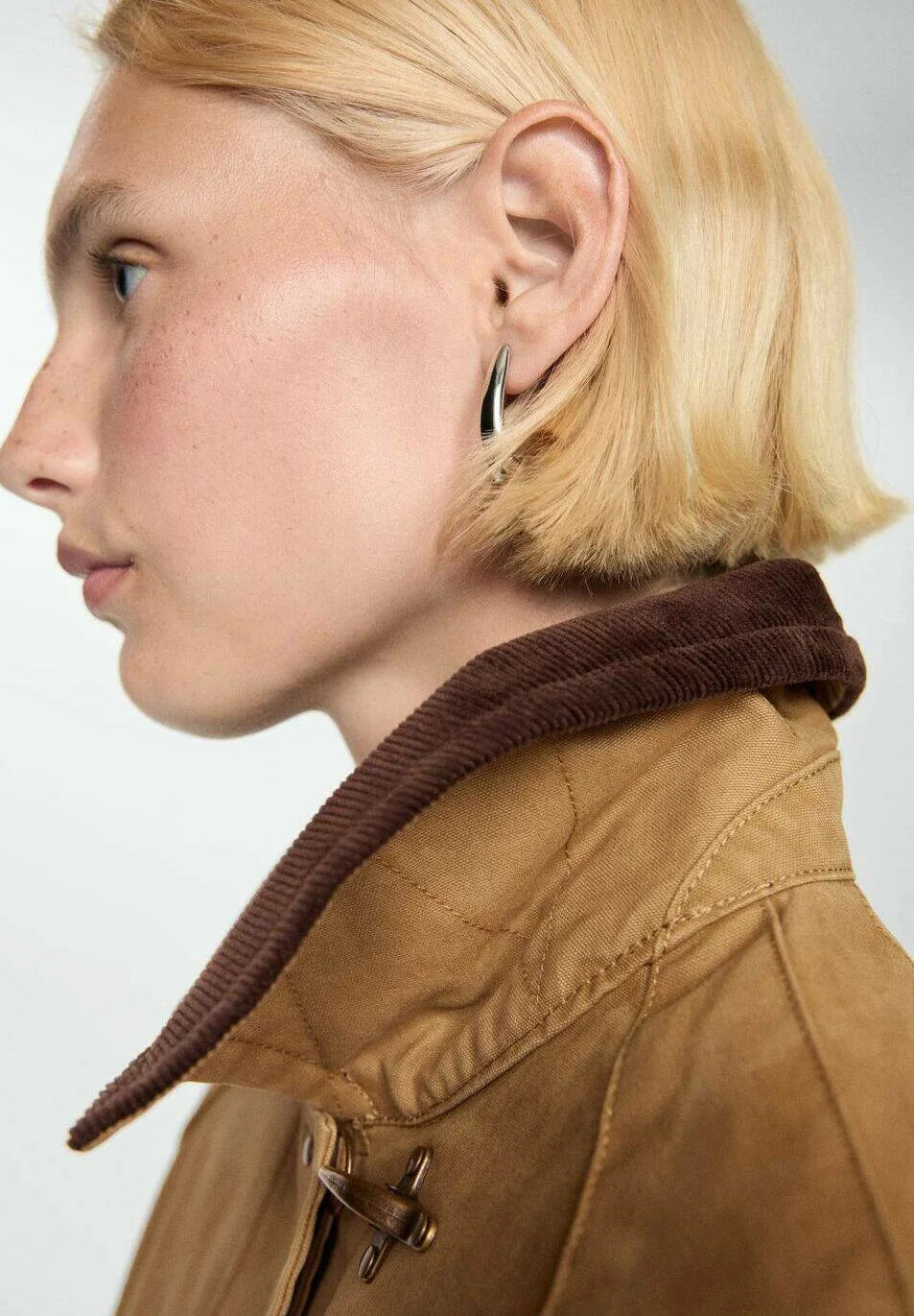 Marleau Jacket | Camel workwear jacket with corduroy collar and toggle closure