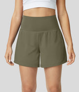 sportshort in legergroen met telefoonvak