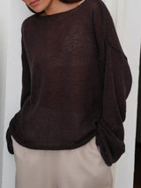 Bruine lichte trui met losse pasvorm – moderne dames outfit