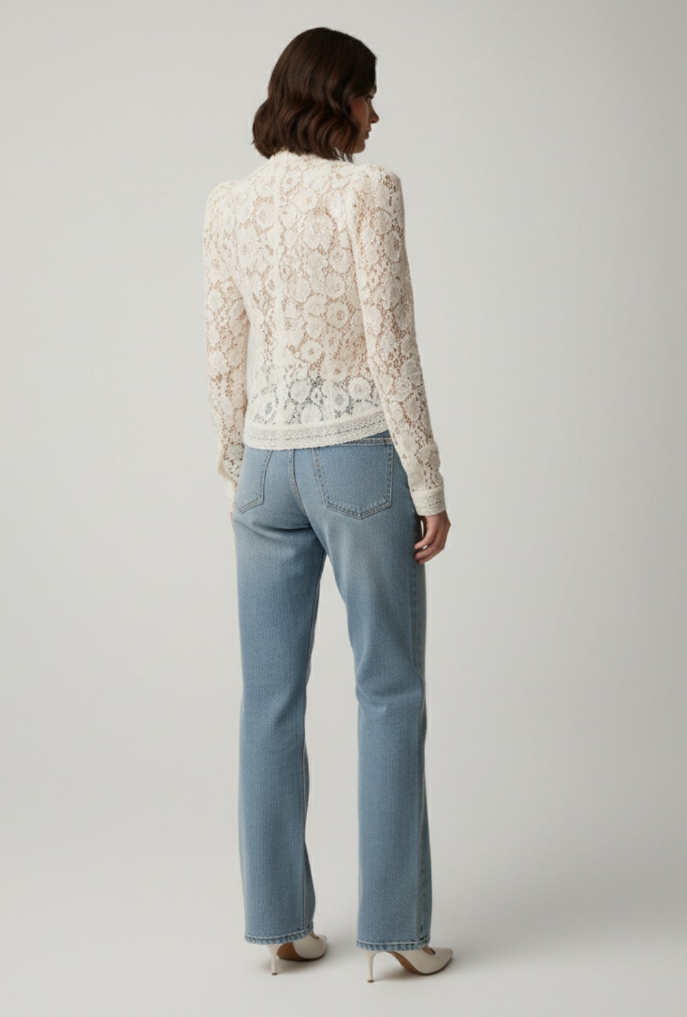 Lunéa Lace Blouse | Kanten Blouse met Staande Kraag & Knopensluiting