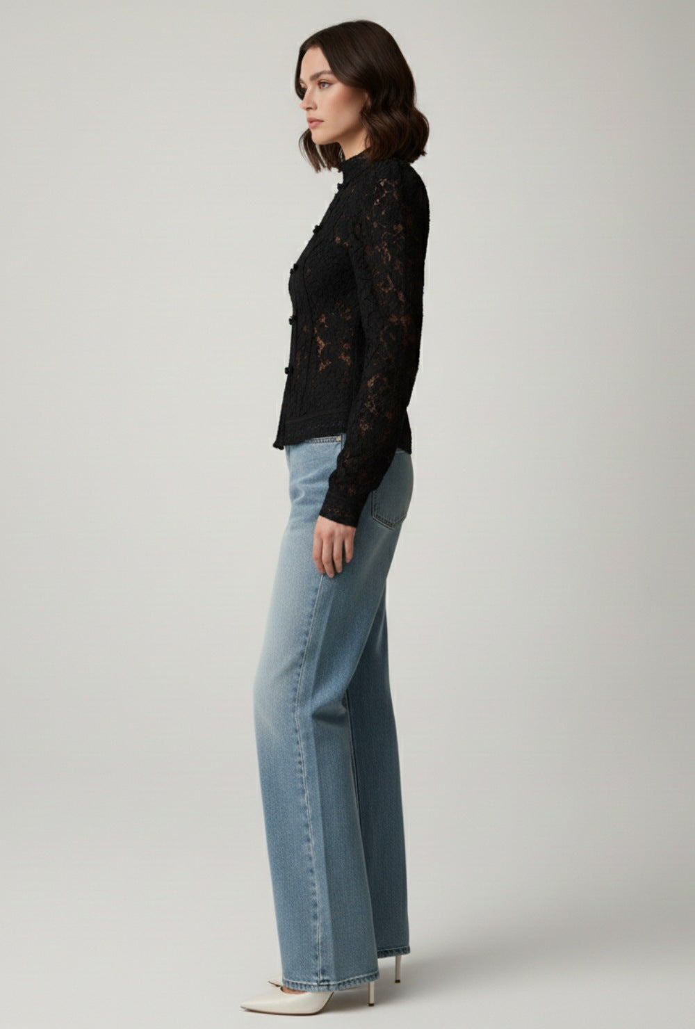 Lunéa Lace Blouse | Kanten Blouse met Staande Kraag & Knopensluiting