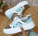 chunky sneaker met pastelkleuren en leopardprint