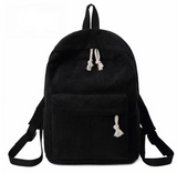 Urban Cord Campus Pack, klassieke zwarte corduroy rugzak voor school, sport en dagelijks gebruik.