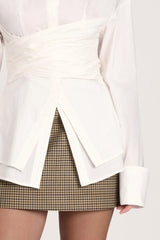 vooraanzicht van oversized blouse met taillewrap
