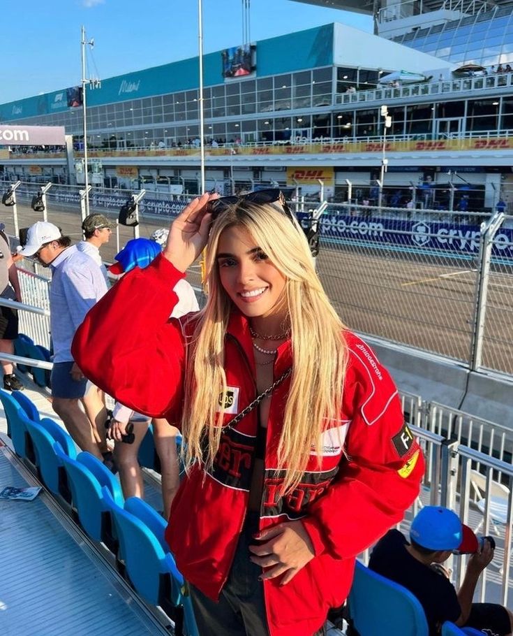 Luca | Vintage Racerjacke im Ferrari-Stil mit nachhaltigem Material und sportlichem Look