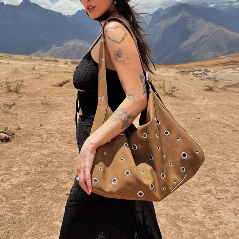 Ravira Suede Bag | Large Shoulder Bag with Rings &amp; Vintage Look