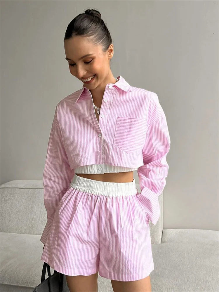 roze gestreepte lounge set met cropped blouse en short