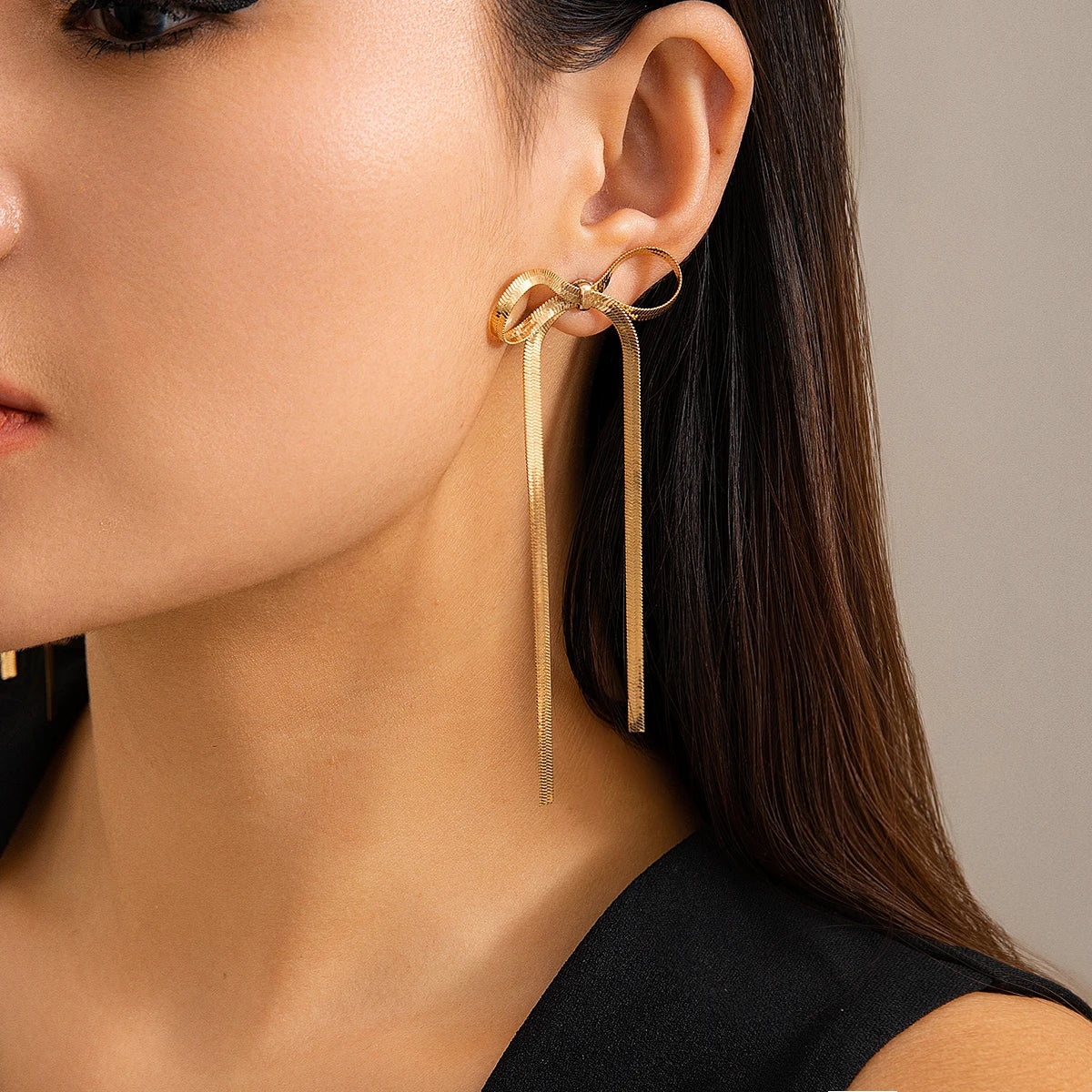 Luxe Bow Earrings | Elegante Strikoorbellen in Goud & Zilver