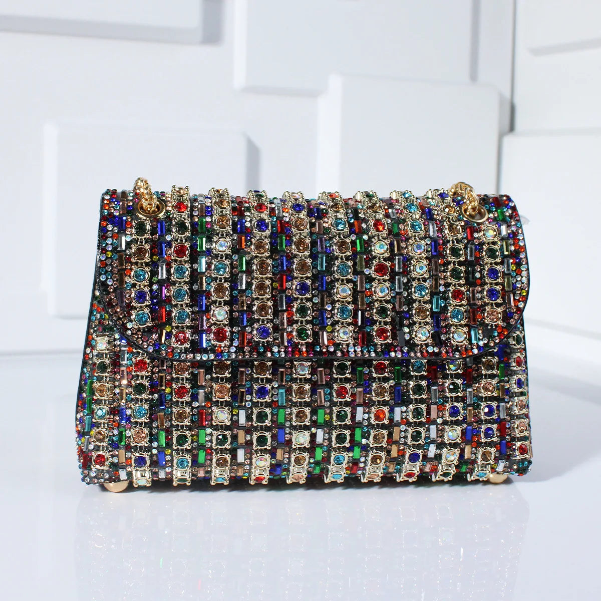 Dazzle Strass Mini Bag - Sprankelende mini tas met luxe uitstraling en magnetische sluiting.