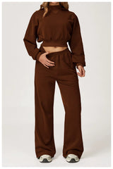 Eloria | Lounge Set met Cropped Sweater & Wide Leg Joggingbroek