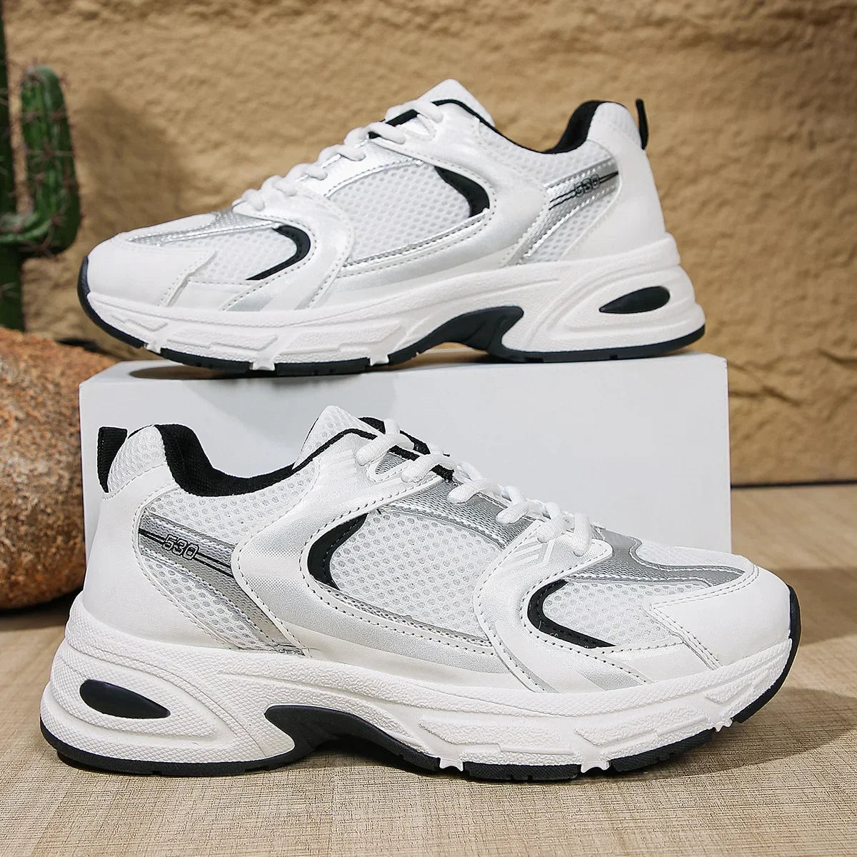 Venyra Chunky Sneakers dames zwart accent
