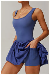 blauwe sport playsuit voor dames met telefoon in zijzak