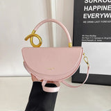 Lichtroze halve maan tas met gouden details – Amara Retro Shoulder Bag