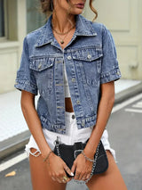 Sabrine denim jack gecombineerd met witte short