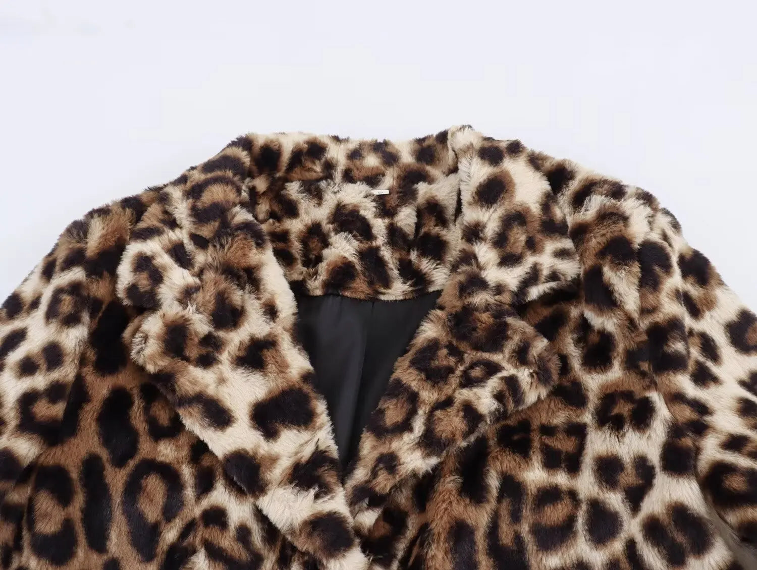 Leopard Elegance | Coat