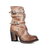 taupe enkellaars met blokhak en riemdetails