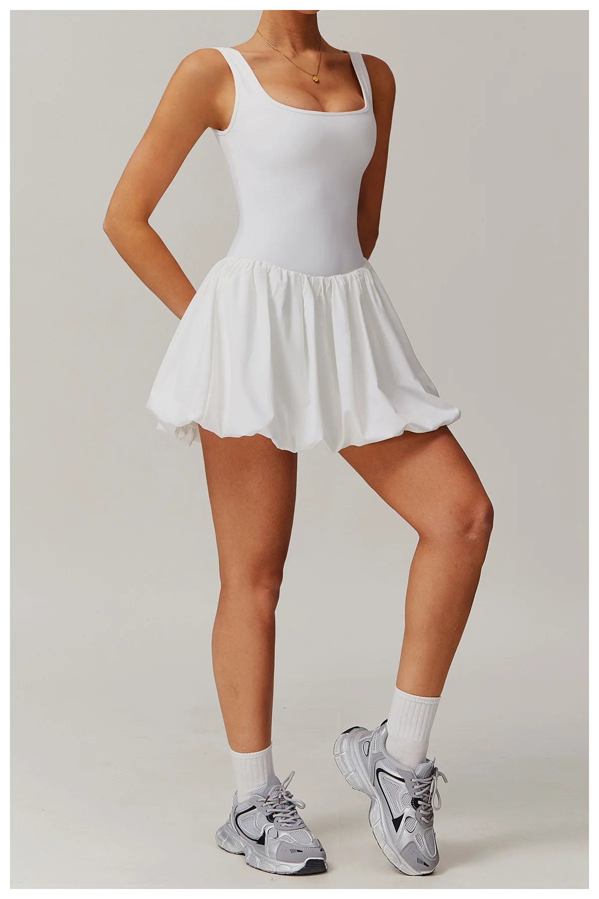 Arielle | Sportieve Playsuit met Rok-Effect & Ingebouwde Shorts