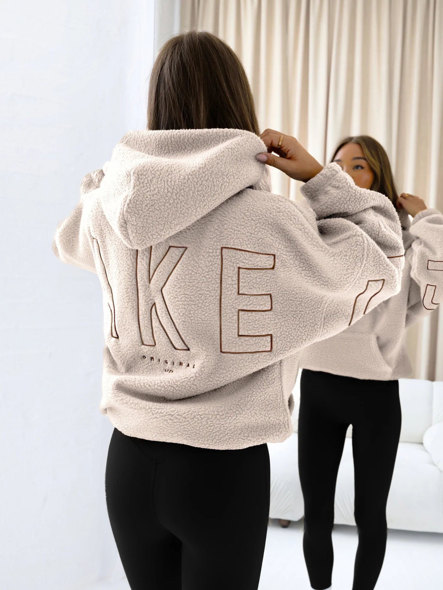 Akerra Oversized Teddy Hoodie | Loose Fit Fleece Hoodie