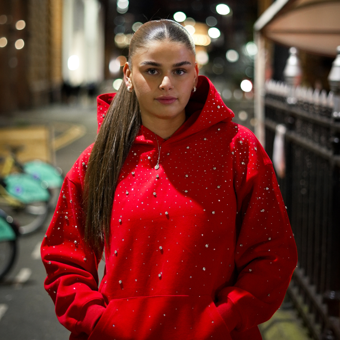 Solayne Sparkle Hoodie rood met rhinestones nachtstreet look