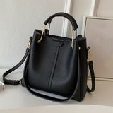 Viva Chic Tote | Elegant Shoulder Bag with Luxurious Details