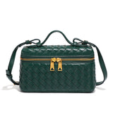 woven crossbody bag donkergroen