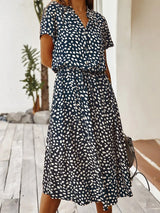 Zanelya | Midi Zomerjurk met Abstracte Stippenprint & Knoopsluiting