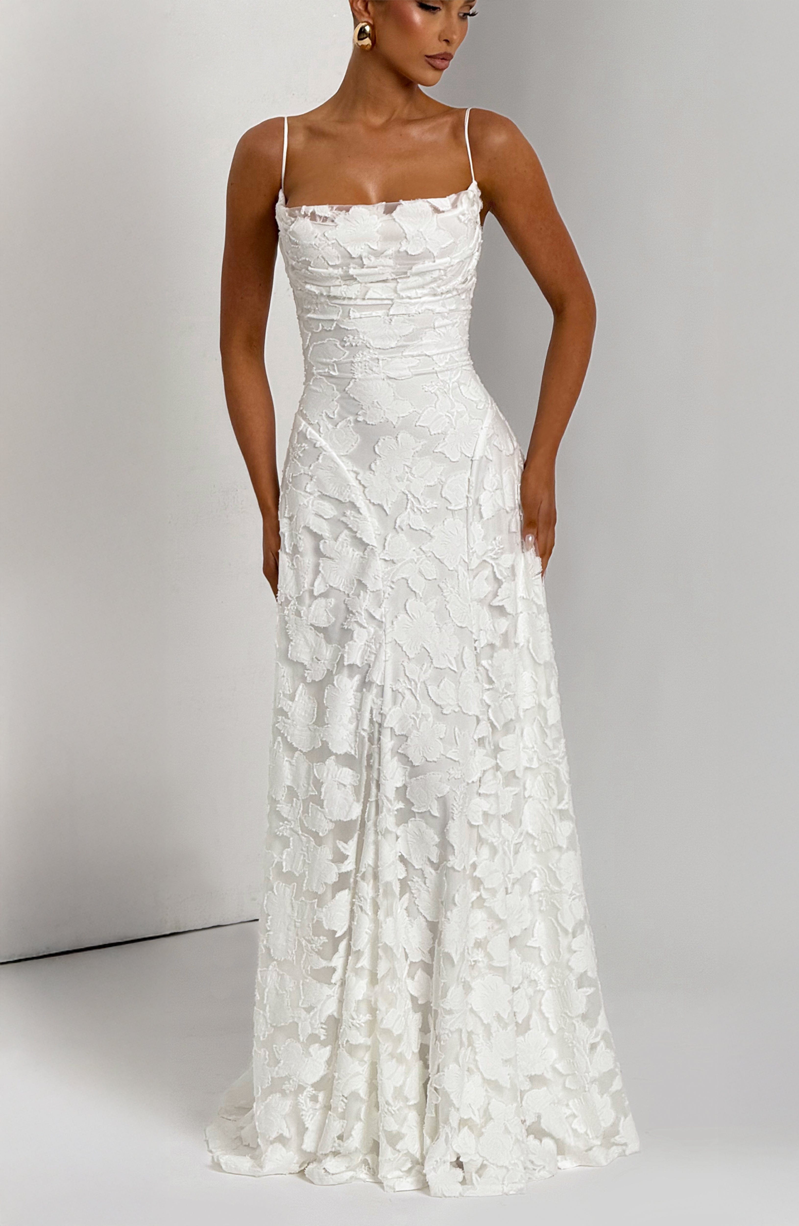 Florencia | Maxi Jurk met Open Rug & Bloemenstructuur