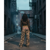 Zavelle | Camo Wide Leg Jeans met Roze Borduursel