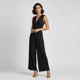 zwarte jumpsuit met V-hals en chique uitstraling dames