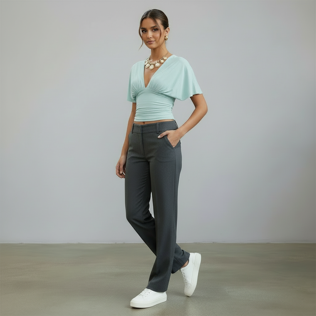 mintgroene top met V-hals en korte mouwen dames
