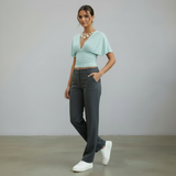 mintgroene top met V-hals en korte mouwen dames