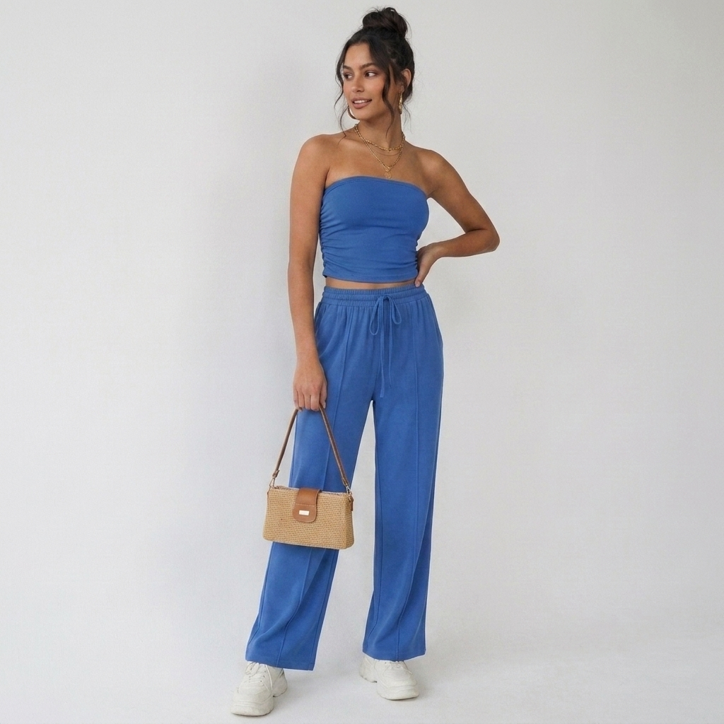 Blauwe strapless set met elastische taille en wijde broek