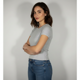 Avelisse | Eng anliegendes T-Shirt mit Paillettenflügeln auf dem Rücken
