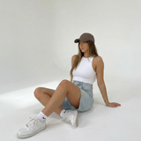 lichte jeans bermuda short dames casual zomer outfit