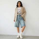 lichtblauwe denim bermuda short dames met high waist en wijde pijpen