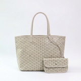 cremekleurige tote bag met bijpassend etui