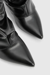 Marzella Slouch Boots | Plooilaarzen met Lage Hak & pointed toe