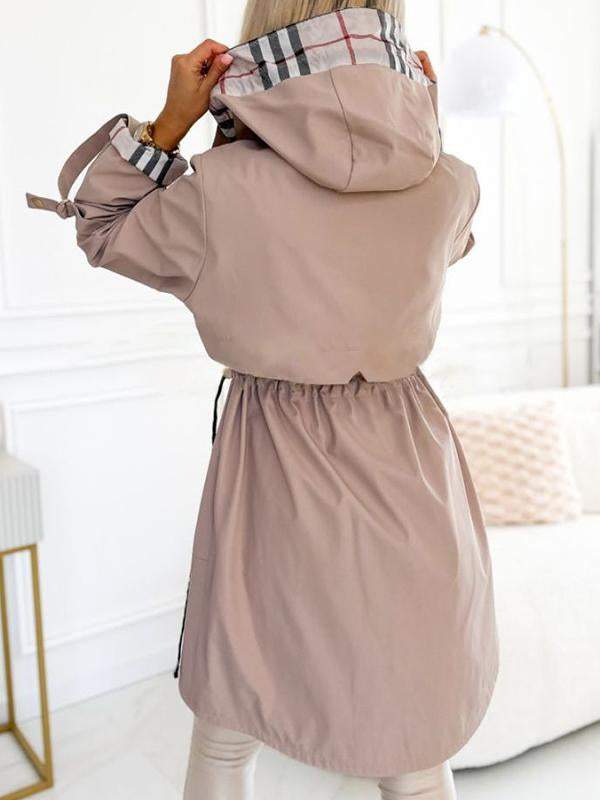 Novira | Dames trenchcoat met capuchon en ruitdetail – Voorjaar & Herfst