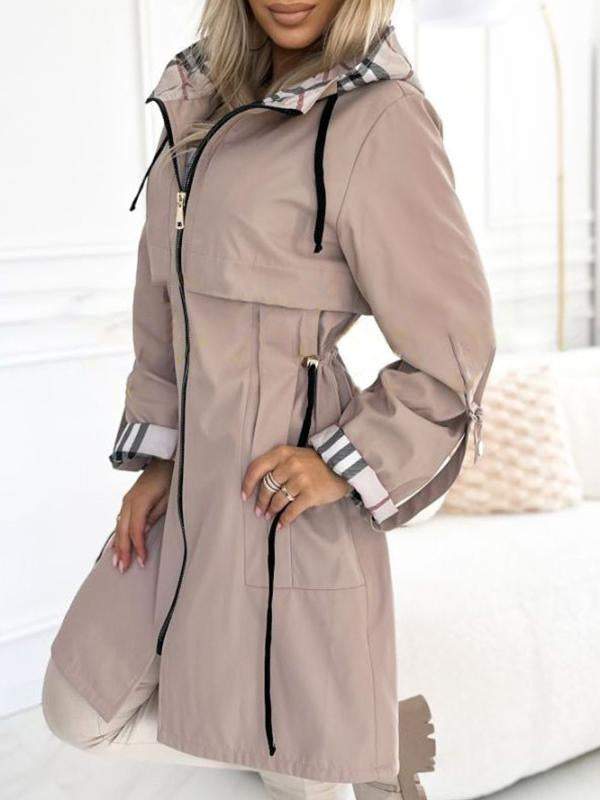 Novira | Dames trenchcoat met capuchon en ruitdetail – Voorjaar & Herfst